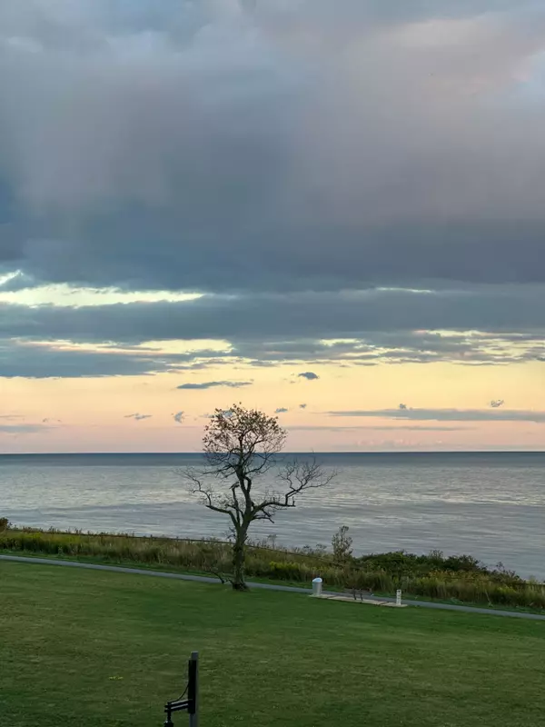 Clarington, ON L1C 3K5,613 Port Darlington RD