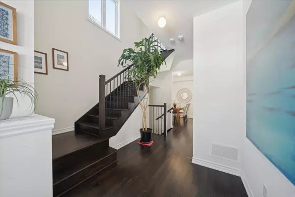 Pickering, ON L1X 0L7,1129 Cameo ST