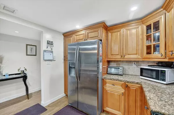 Tamarac, FL 33321,7950 W Mcnab Rd #302