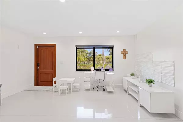 Davie, FL 33325,14000 SW 20th St