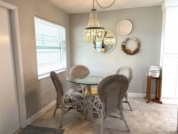 Vero Beach, FL 32962,34 Pine Arbor Ln #203