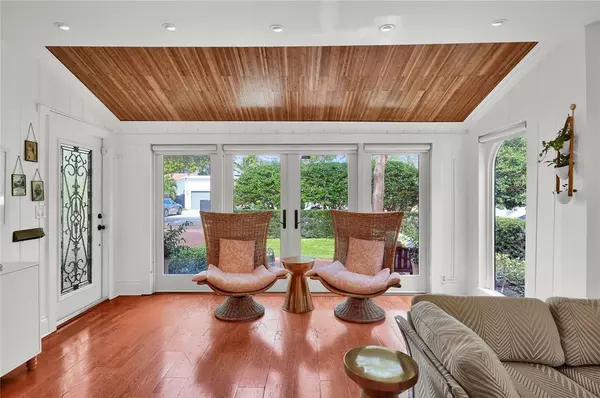 Fort Lauderdale, FL 33301,716 SE 7th St