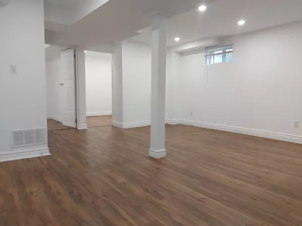 Richmond Hill, ON L4C 5V5,40 Gray CRES #Bsmt