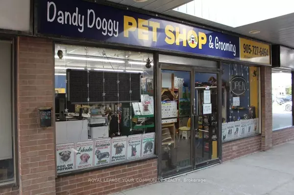 Aurora, ON L4G 3M7,265 Edward ST #14