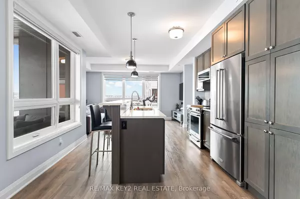 Markham, ON L6B 1N2,2 Adam Sellers ST #417