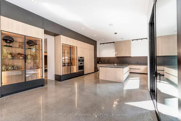 126 WOOD LN, Richmond Hill, ON L4C 4W1