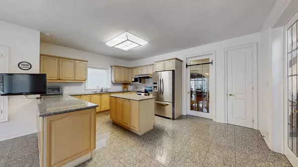 Richmond Hill, ON L4B 3V9,41 Graydon CRES