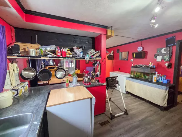 Temiskaming Shores, ON P0J 1K0,636 Brewster ST