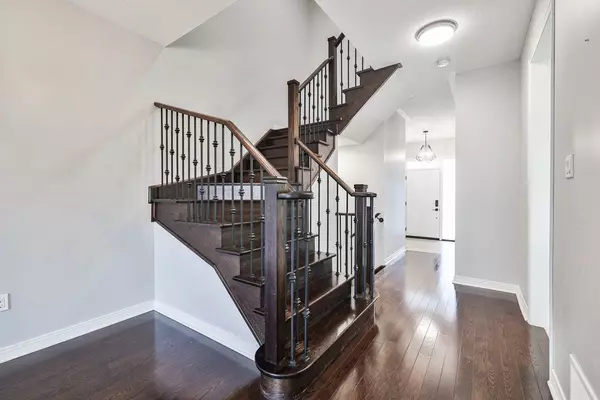 Burlington, ON L7M 0G4,2980 Guire Common