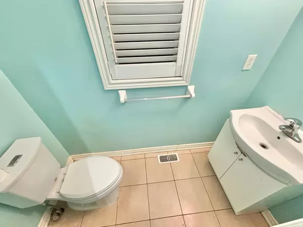 Brampton, ON L6P 2R7,38 Crystalview CRES