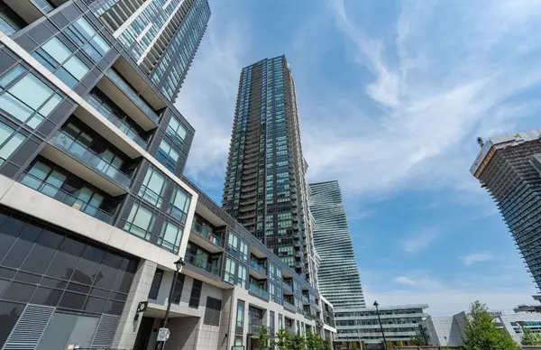 4011 Brickstone Mews #4010, Mississauga, ON L5B 0J7