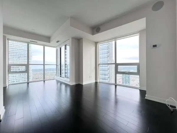 Mississauga, ON L5B 0J7,4011 Brickstone Mews #4010