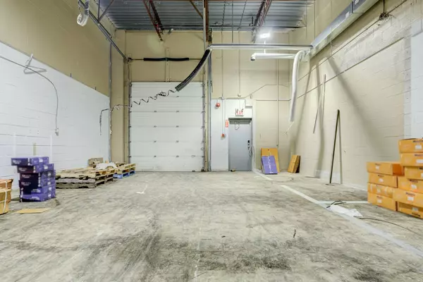 Mississauga, ON L5T 2M9,6660 Kennedy RD #8