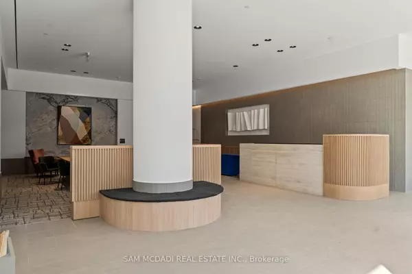 Mississauga, ON L5B 0P6,395 Square One DR #4206