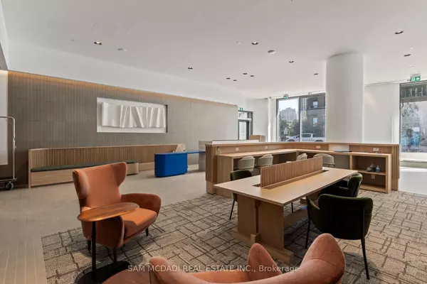 Mississauga, ON L5B 0P6,395 Square One DR #4106