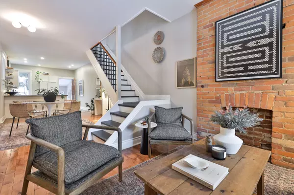 Toronto W01, ON M6R 1N3,9 Westminster AVE