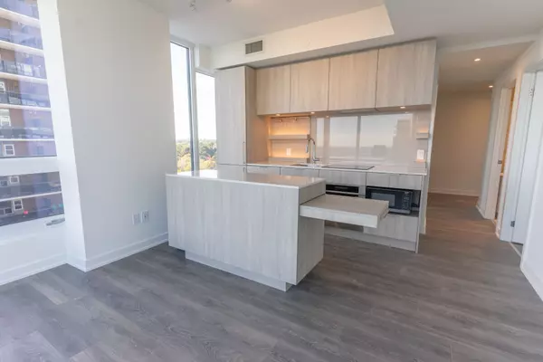 Mississauga, ON L5G 0E1,28 Ann ST #1008