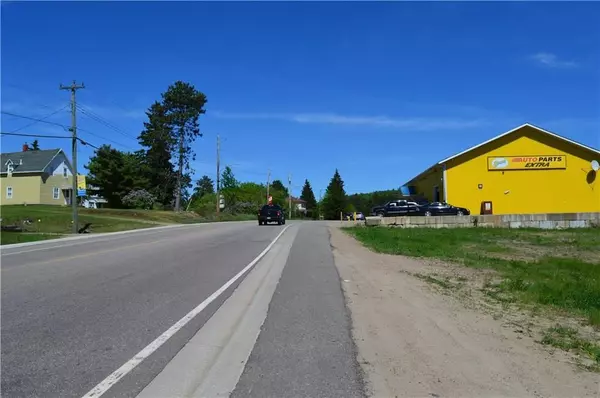 Madawaska Valley, ON K0J 1B0,0 HIGHWAY 60 N/A