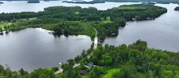 Muskoka Lakes, ON P1L 0M8,1106 Beaumaris RD