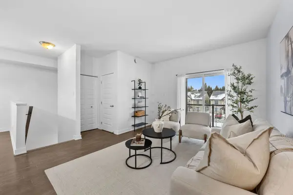 Russell, ON K0A 1W0,251 Capri AVE #6