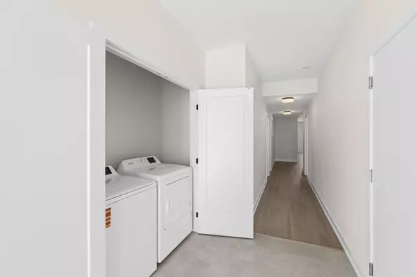 Brockville, ON K6V 7N1,1112 Moore ST #2