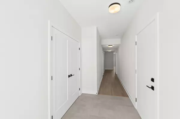 Brockville, ON K6V 7N1,1112 Moore ST #2