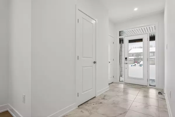 Blossom Park - Airport And Area, ON K4M 0B6,445 Haresfield CT