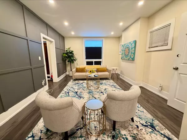 Hamilton, ON L8P 2R8,395 Aberdeen AVE