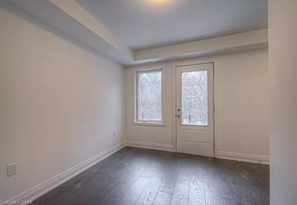 Cambridge, ON N1R 0C9,258 Hespeler RD #34