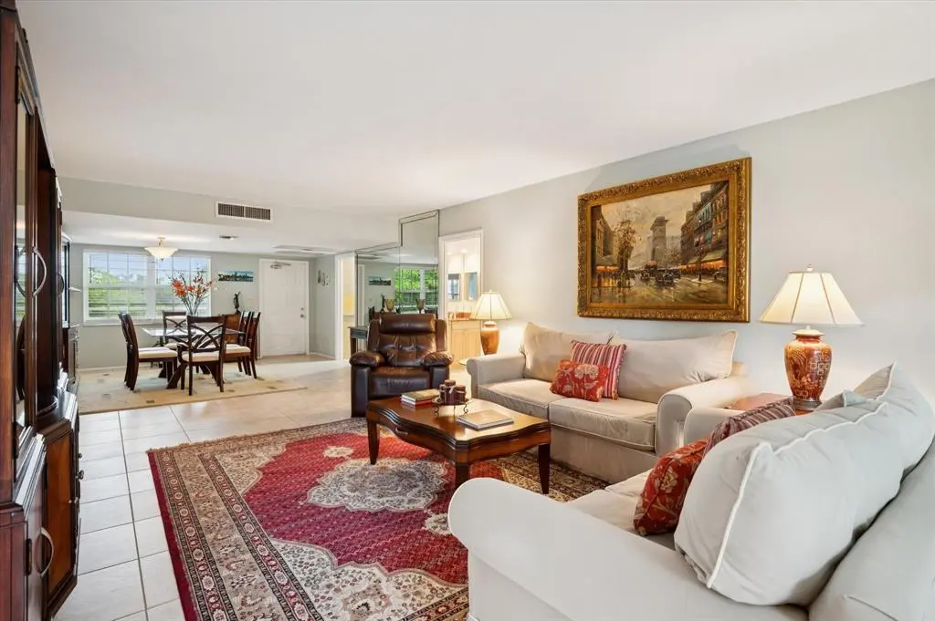 Pompano Beach, FL 33069,3900 Oaks Clubhouse Dr #409