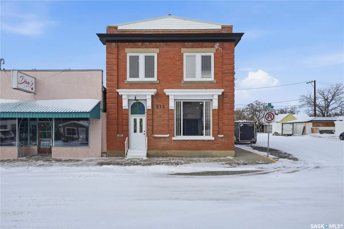 418 Main STREET, Gravelbourg, SK S0H 1X0