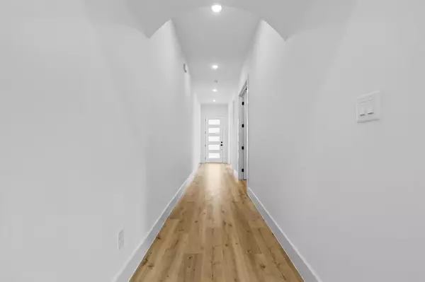 Richardson, TX 75081,911 Banyan Tree Lane