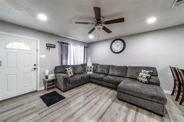 Mesquite, TX 75149,726 Royal Crest