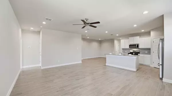 Cleburne, TX 76033,1905 JACKSON Street