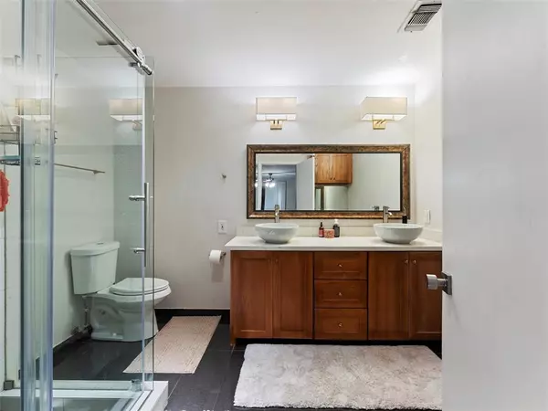 Arlington, TX 76012,1312 Oak Glen Trail