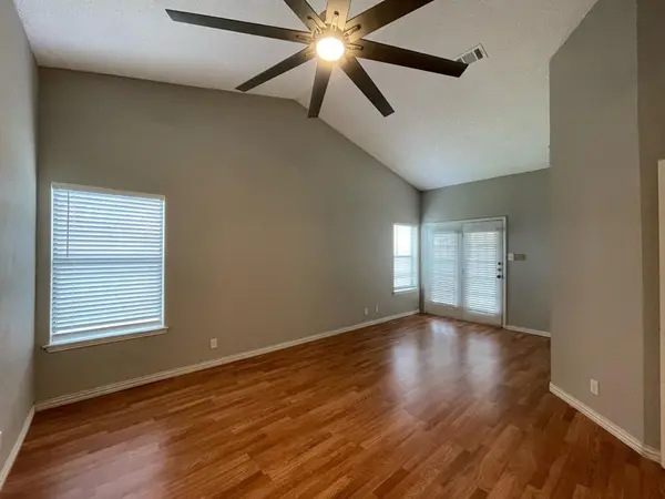 Arlington, TX 76013,5205 Trailhead Drive