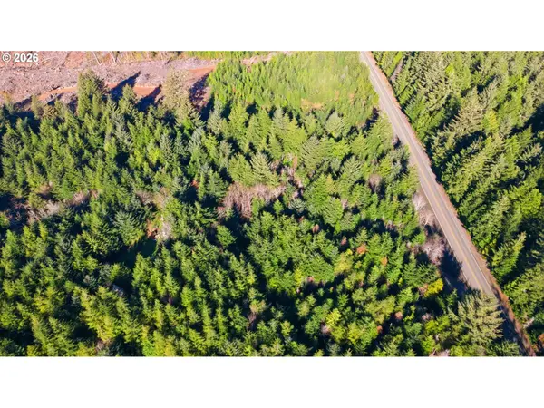 59000 W Beaver Hill Rd, Bandon, OR 97411