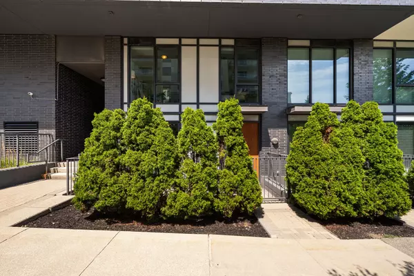 Toronto C15, ON M2K 0C7,18 Rean DR #TH3