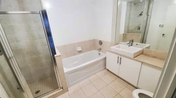 Toronto C01, ON M5J 0A7,65 Bremner BLVD #3408