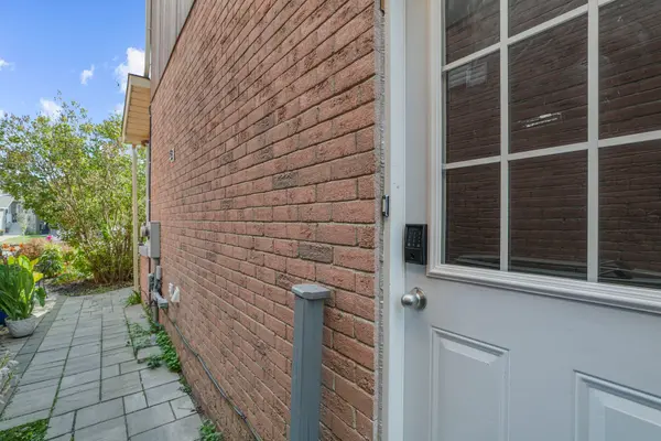 Pickering, ON L1V 6H2,1627 Fairfield CRES #Lower