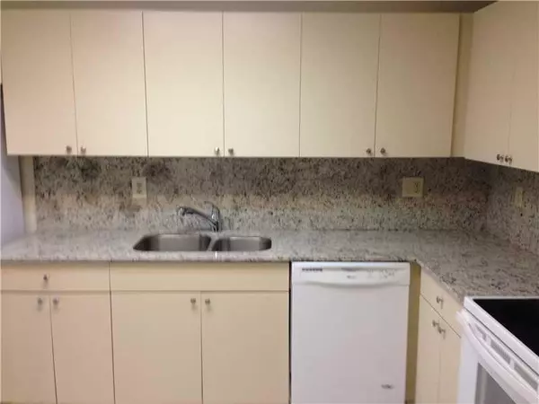 Boca Raton, FL 33433,6542 Via Regina #11