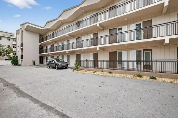 Pompano Beach, FL 33062,1967 S Ocean Blvd #103