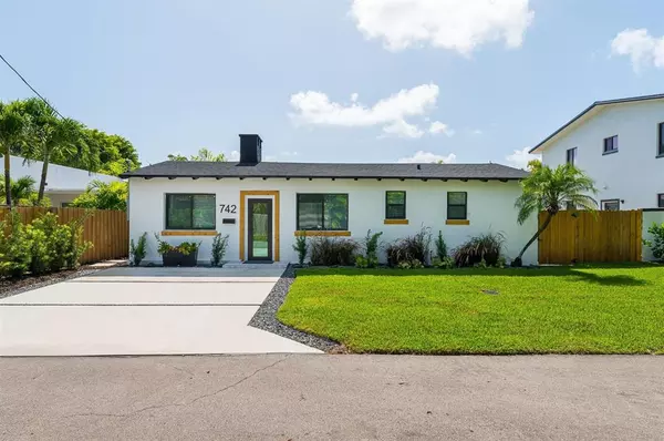Fort Lauderdale, FL 33304,742 NE 17th Ave