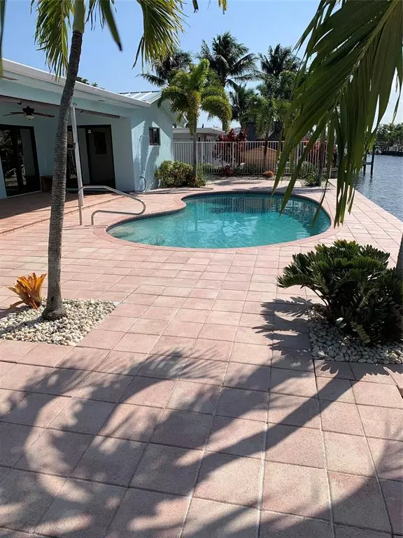 381 SE 16th Ave, Pompano Beach, FL 33060