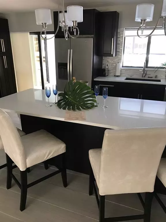 Pompano Beach, FL 33060,381 SE 16th Ave