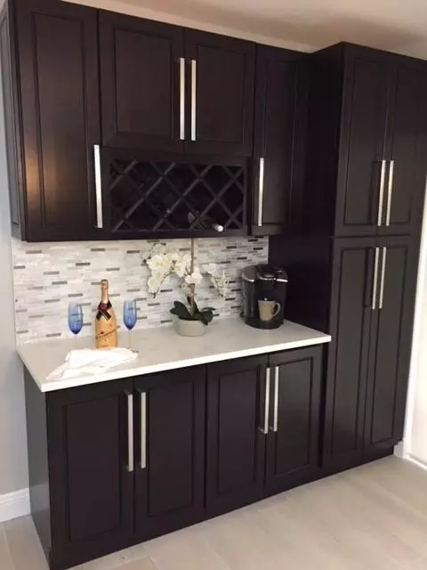 Pompano Beach, FL 33060,381 SE 16th Ave