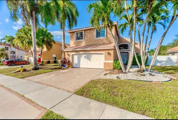 Pembroke Pines, FL 33029,19431 SW 2nd St