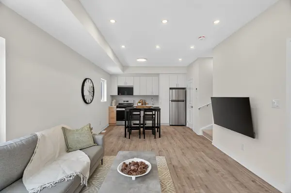 Toronto W06, ON M8W 1X2,52 Albright AVE #A