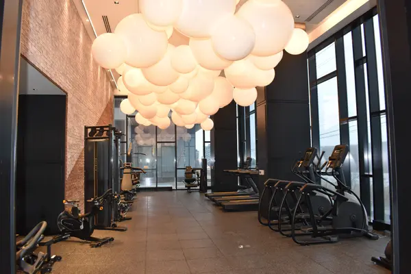 Oakville, ON L6H 7X9,3220 William Coltson AVE #622