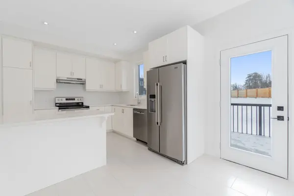 Halton Hills, ON L7G 0P6,72 Windtree WAY